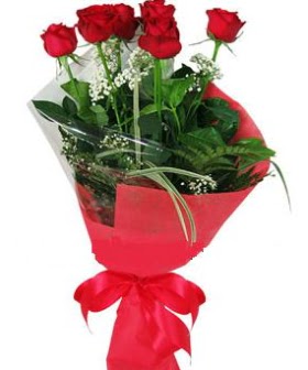 5 adet kırmızı gülden buket  Sivas çiçek online çiçek siparişi 