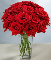  Sivas çiçek , çiçekçi , çiçekçilik  cam vazoda 11 kirmizi gül  Sivas uluslararası çiçek gönderme 