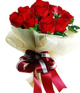 9 adet kırmızı gülden buket tanzimi  Sivas online çiçekçi , çiçek siparişi 