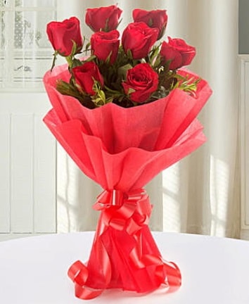 9 adet kırmızı gülden modern buket  Sivas yurtiçi ve yurtdışı çiçek siparişi 